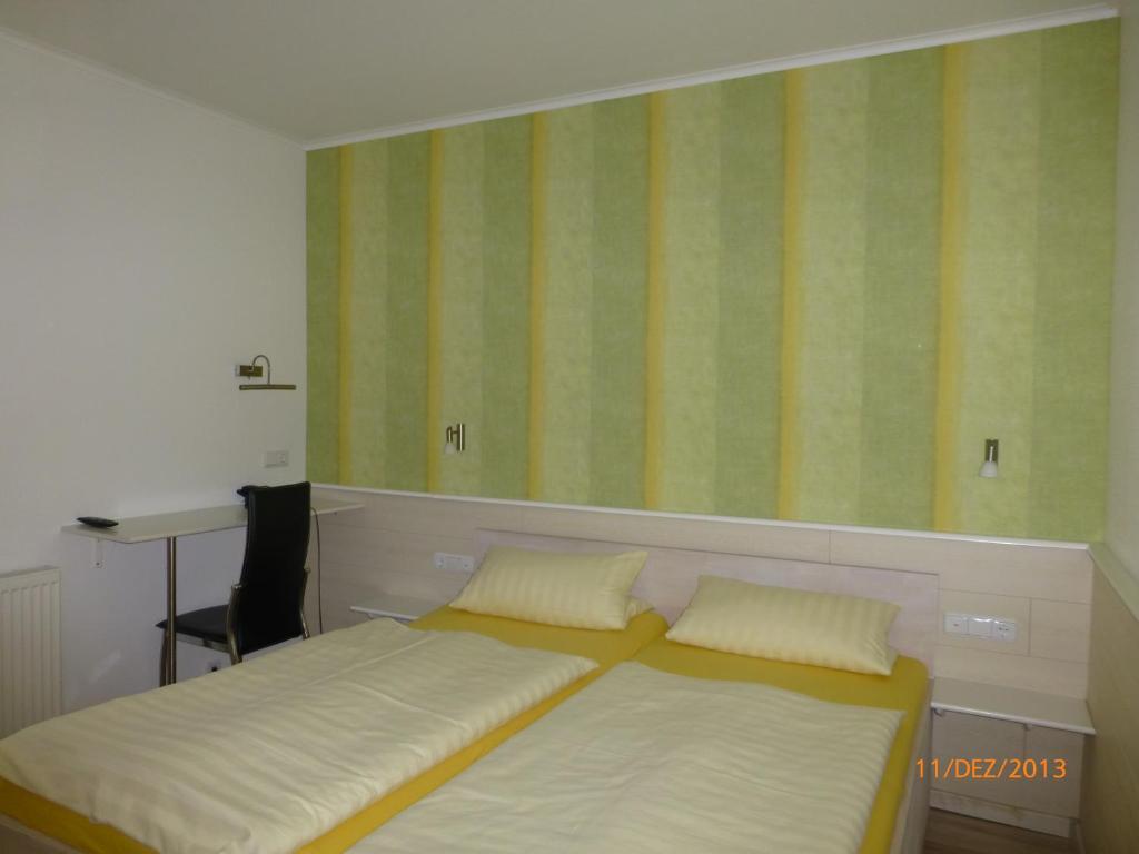 Hotel Ruestersieler Hof Wilhelmshaven Bilik gambar