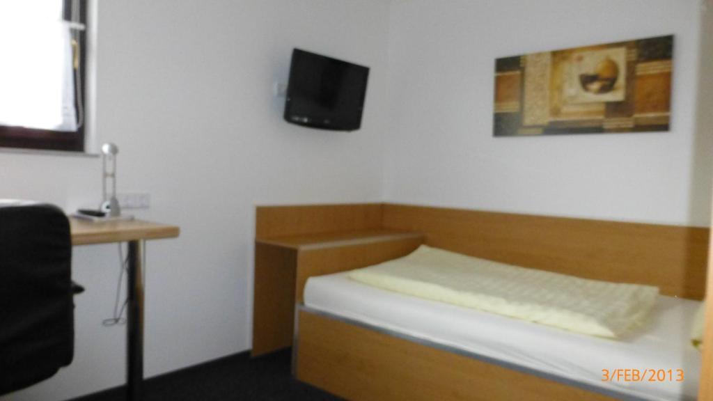 Hotel Ruestersieler Hof Wilhelmshaven Bilik gambar